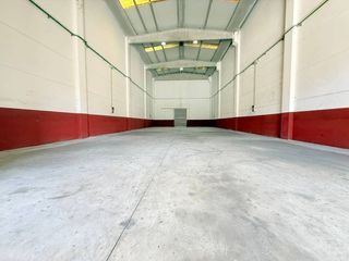 Location Bâtiment à usage industriel à Calle sant celoni 1. Nave industrial muy cerca de la autopista ap7