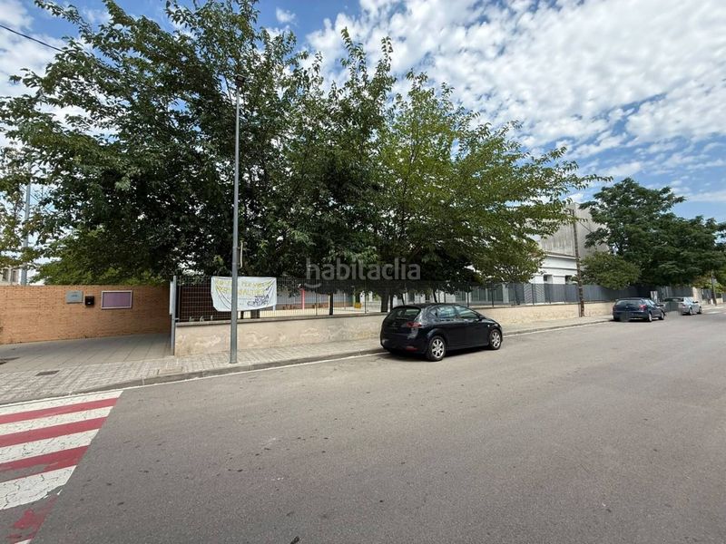 Foto f1df7912-b870-4612-8a03-edab38755a9d. Aparcament cotxe a Sant Celoni
