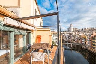 Apartamento  Carrer de santa clara. Duplex apartment in girona’s old town with a tourist license