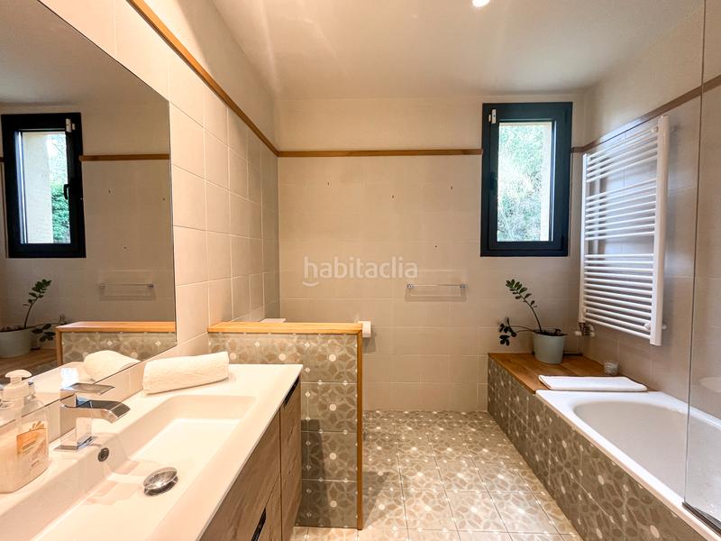 Foto cf1fef70-0034-492f-90a3-ba3a604088ae. Lloguer casa amb xemeneia calefacció aparcament a Girona