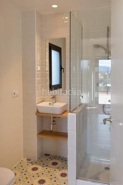 Foto eaf14725-1f2c-49cb-b314-8fb576e136ab. Lloguer casa amb xemeneia calefacció aparcament a Girona