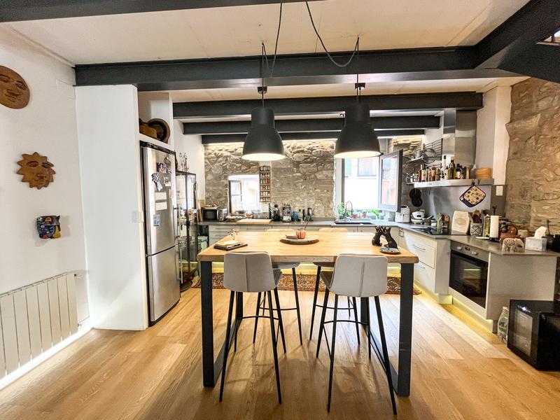 Foto ca888369-dcd3-470c-b3bc-bd519490b474. Apartamento rare find in old town with rooftop terrace en Girona