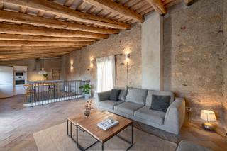 Lloguer Apartament  Carrer segle xvi. Piso recién reformado ideal para ciclista o pareja