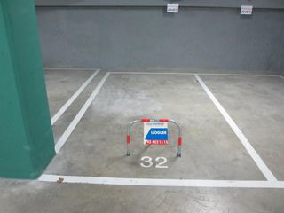 Alquiler Parking coche  Del parc de can mercader. Ref.: 12637ob