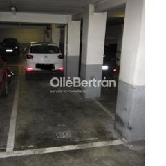 Lloguer Aparcament cotxe  De nàpols. Ref. 13169ob