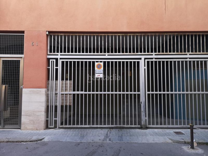 Foto 6893d667-77a8-4f0b-a1bf-709a6fdf14b3. Lloguer aparcament cotxe a Sant Antoni Barcelona