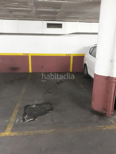 Foto 8a5d72e5-3831-4fcb-a79a-53bcafd897f1. Car parking in Hostafrancs Barcelona