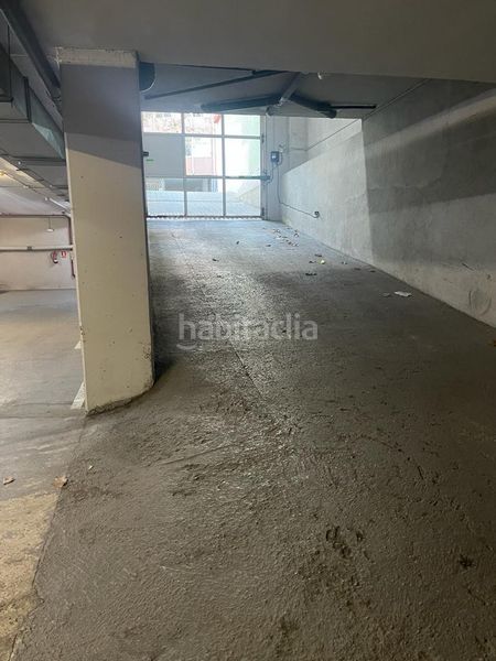 Foto 1de766e3-a518-4188-b97a-efb2ddb92d3e. Parking coche en de pallars 110 en El Parc i la Llacuna del Poblenou Barcelona