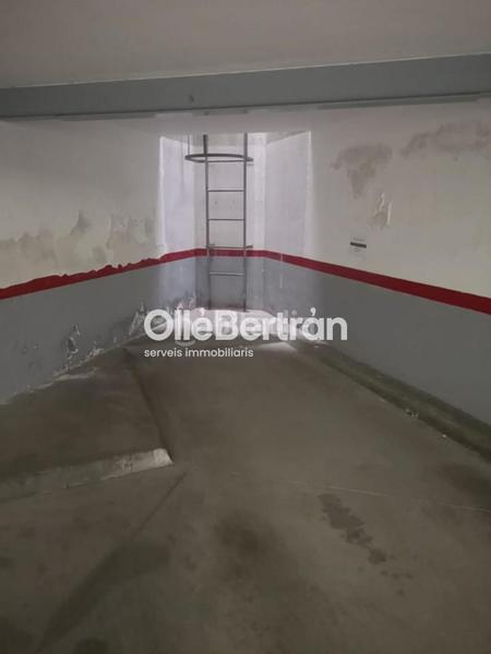 Foto c8679f85-9106-4ca2-9623-a15197931d05. Rent car parking in Sant Antoni Barcelona