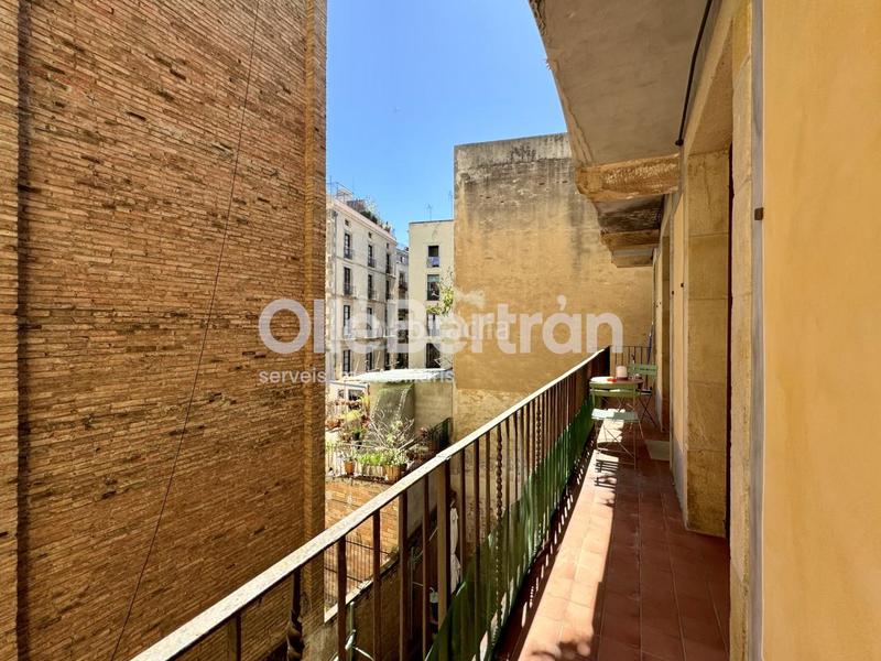Foto 133db283-5f3e-4a00-8883-8df3bbee3cbf. Flat with heating in Gòtic Barcelona