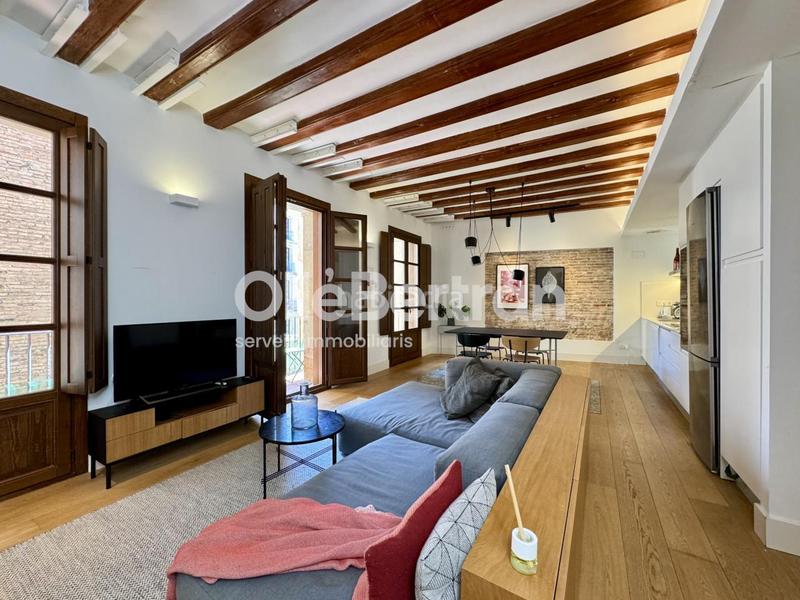 Foto 1ab09602-38b0-4b5b-bdb5-dd596e068369. Flat with heating in Gòtic Barcelona