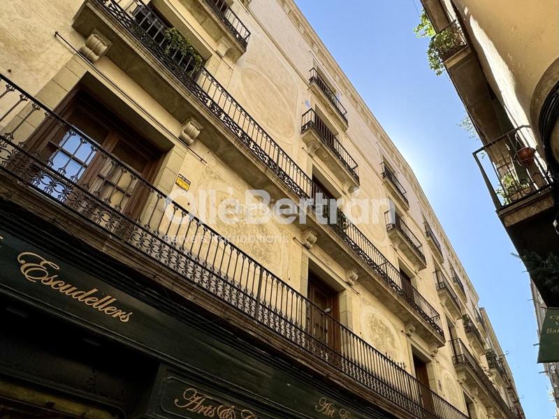 Foto 7de7f3eb-f42e-4d30-b344-45247e275a69. Flat with heating in Gòtic Barcelona