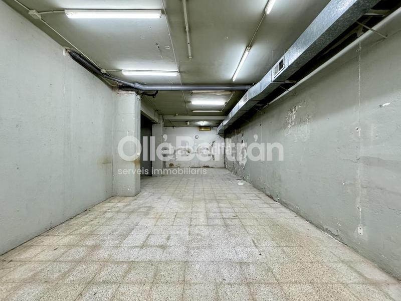 Foto 831534f9-92d1-44a7-bd88-e74b57ccb5a3. Local comercial en Barri de les Corts Barcelona