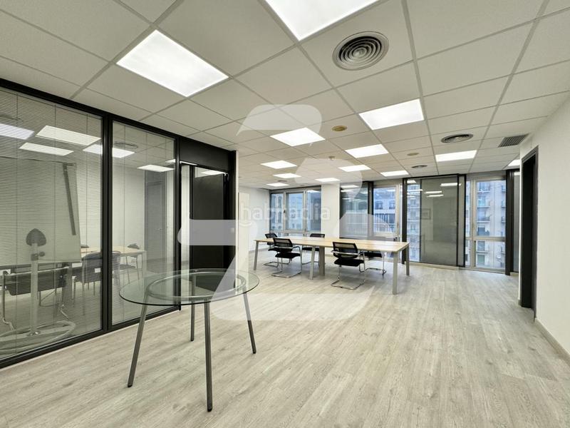 Foto 6d8d9b9b-f07d-48c4-b0f2-af201f178362. Location bureau dans Dreta de l´Eixample Barcelona