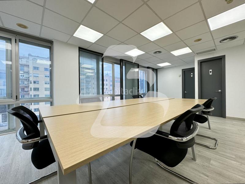 Foto ce450abe-fe3e-4105-827f-647fb28a7180. Location bureau dans Dreta de l´Eixample Barcelona