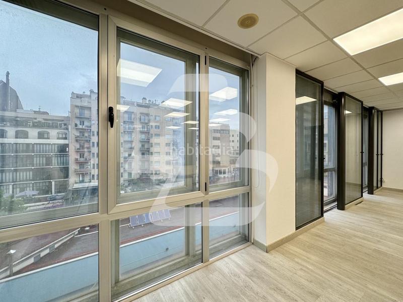 Foto f185b9be-9374-4f55-9576-8bfe23b3cd81. Location bureau dans Dreta de l´Eixample Barcelona