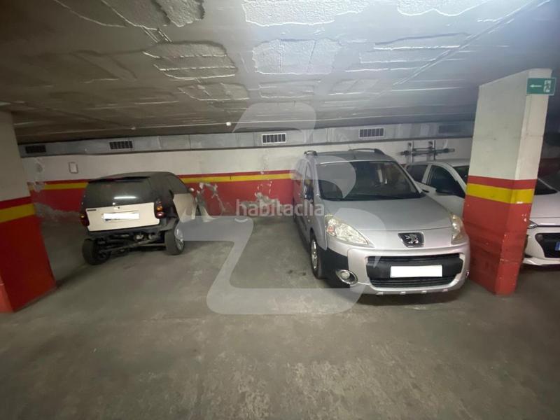 Foto 25104818-a0e9-41e1-b064-71537ec97190. Alquiler parking coche en Hostafrancs Barcelona