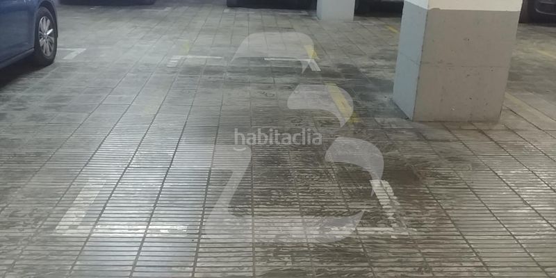 Foto 43cd7d21-27e7-4f20-96cb-1f0efe75f02a. Aparcament cotxe a L´Antiga Esquerra de l´Eixample Barcelona