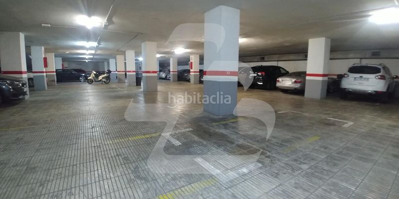 Foto 9b59bd3b-13ba-4669-a277-d1d1d5fd1d5a. Aparcament cotxe a L´Antiga Esquerra de l´Eixample Barcelona