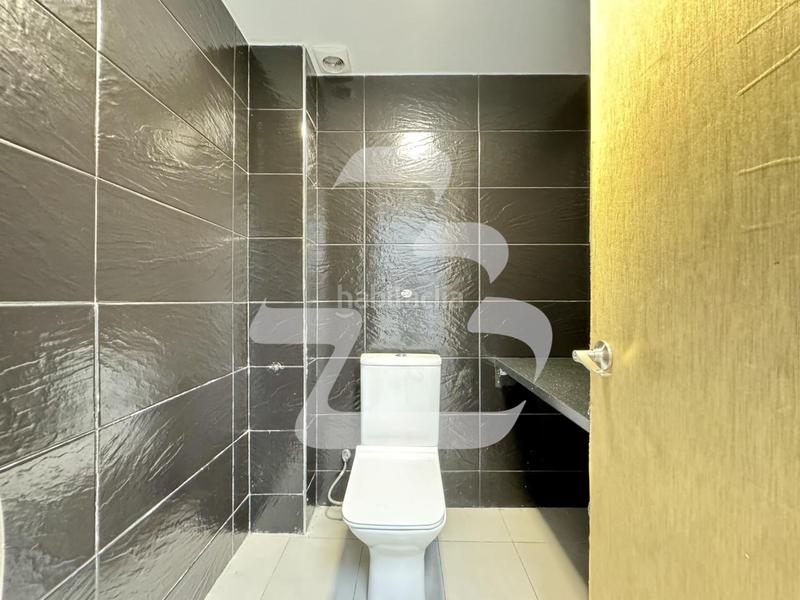 Foto 55288949-37b6-43c1-a8a2-cea30ba8dcba. Local comercial a La Nova Esquerra de l´Eixample Barcelona