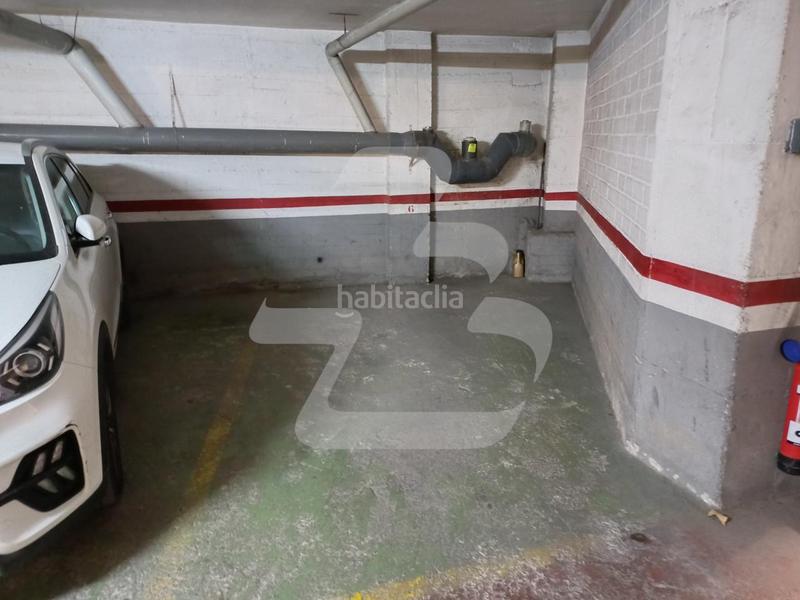 Foto 42b981bd-f42b-4af5-8e33-1c9dc30f8daa. Affitto posto auto in Centre Hospitalet de Llobregat (L´)