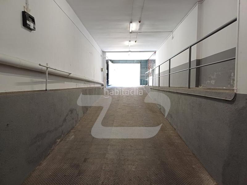 Foto b14cc0a5-2187-4190-ba7e-2c10f7613580. Miete autoparkplatz in Centre Hospitalet de Llobregat (L´)
