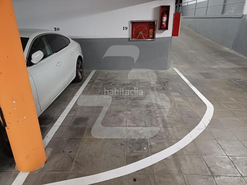 Foto 11257caf-b1f4-4ba7-ba8a-b3babc3e785f. Rent car parking in Centre Hospitalet de Llobregat (L´)