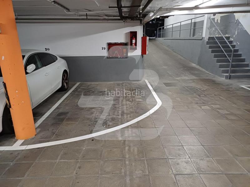 Foto 4512a95b-e1e9-4786-87d8-5927dbc8ec8a. Rent car parking in Centre Hospitalet de Llobregat (L´)
