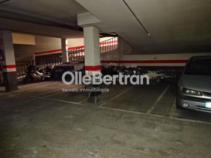 Foto fe6d84d4-e6d7-441d-a846-eac175091736. Alquiler parking coche en Hostafrancs Barcelona