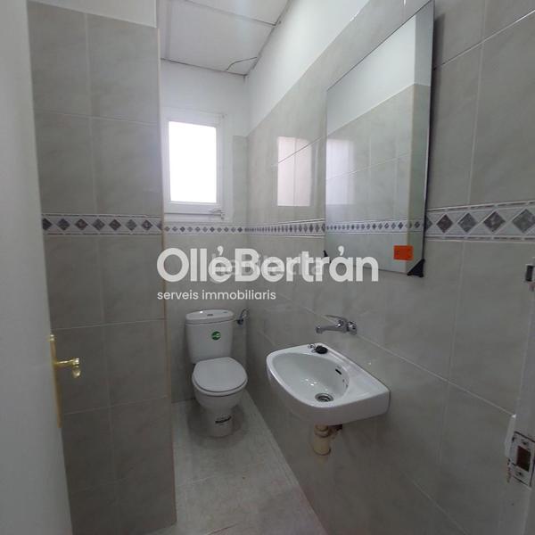 Foto 8f9f7791-1eb1-4f16-a212-24f55f9e7f66. Miete büro in Dreta de l´Eixample Barcelona