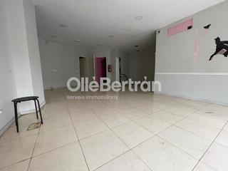 Lloguer Local Comercial a Del carrilet 68