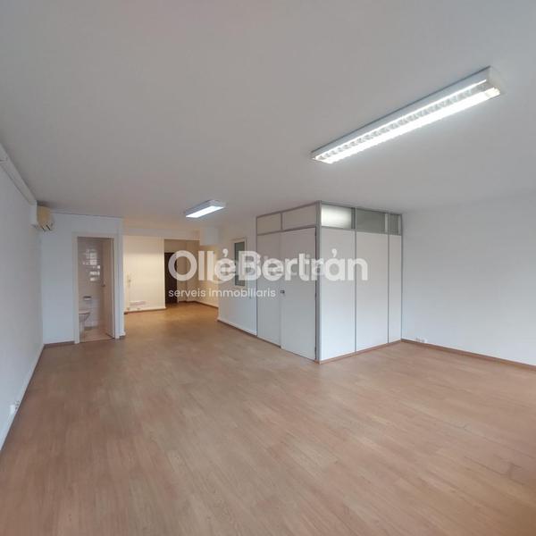 Foto 4c992201-db21-4833-b4e8-305360d57cc0. Miete büro in Tres Torres Barcelona