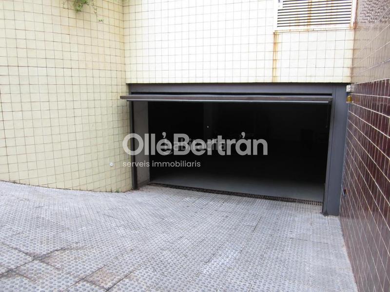 Foto 2a5f2a1d-3019-49bf-bb4d-a316b5183f8a. Alquiler parking coche en Dreta de l´Eixample Barcelona