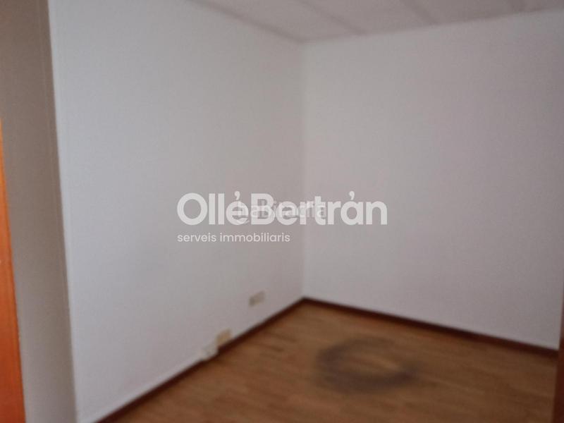 Foto ffbd0ae9-46eb-456e-80f1-122fd6f043ad. Location bureau avec chauffage dans Putget - Farró Barcelona