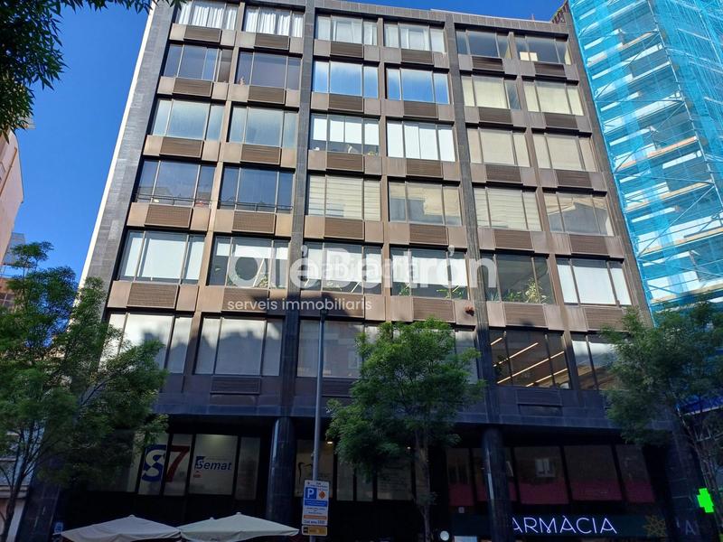 Foto 3b7f3d63-a654-48d7-842c-ed02b3bb332a. Location bureau dans Putget - Farró Barcelona