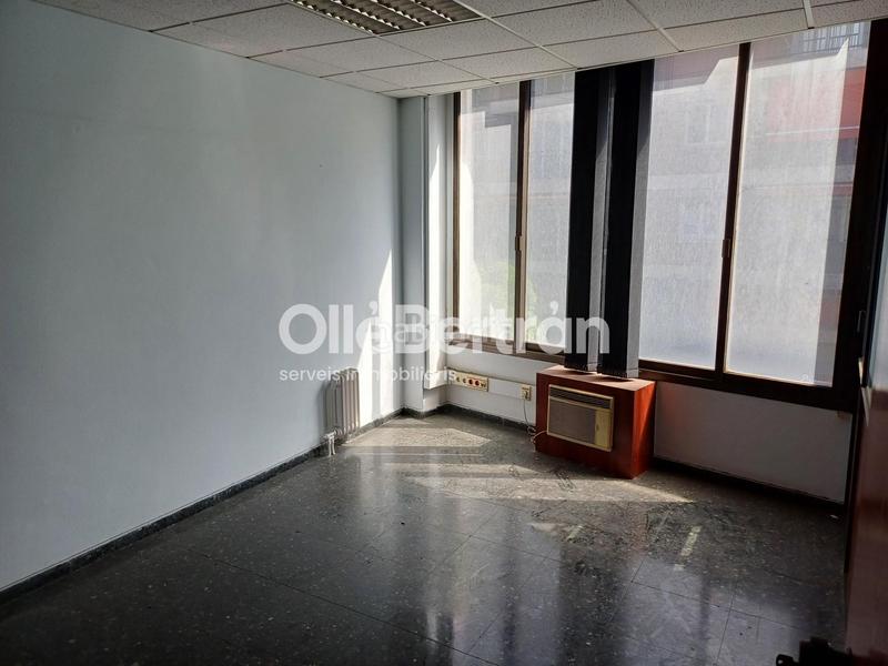 Foto d05d640d-5757-4f87-b1d1-61360f697354. Miete büro in Putget - Farró Barcelona