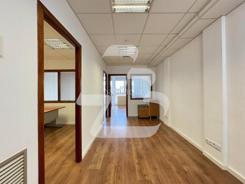 Foto cf235bb8-e841-42e8-b219-790137d160c1. Miete büro in L´Antiga Esquerra de l´Eixample Barcelona