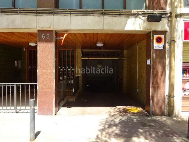 Foto 438c7aaf-2f2a-481d-a20e-da12b4217994. Aparcament cotxe a Baix Guinardó Barcelona