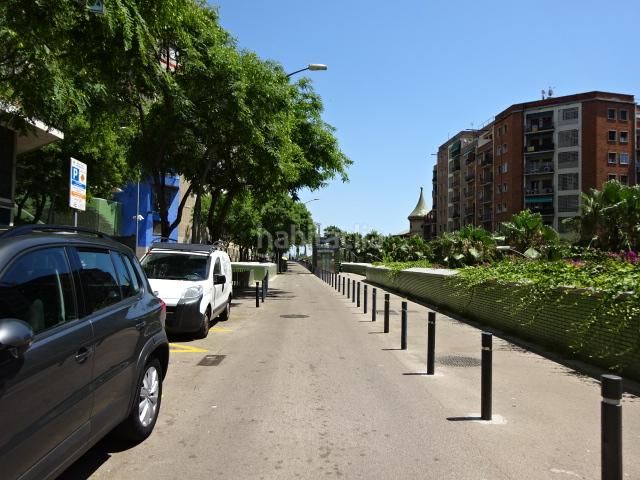 Foto 9f13a10e-d6cf-4292-bcdd-4565baffe671. Aparcament cotxe a Baix Guinardó Barcelona
