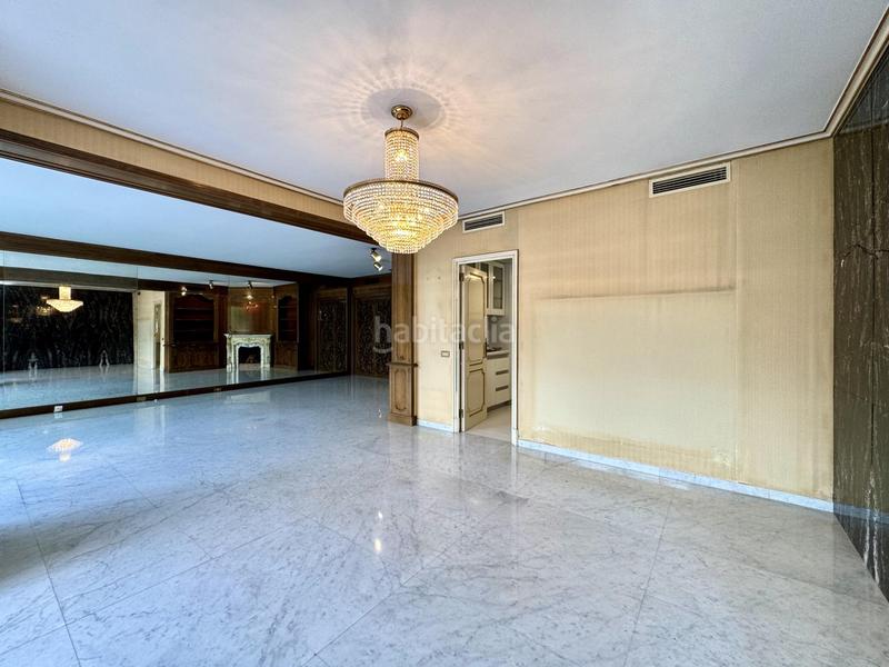 Foto 0114b278-22bc-4249-aa8c-461812dc3ff9. Rent flat with heating parking in Pedralbes Barcelona