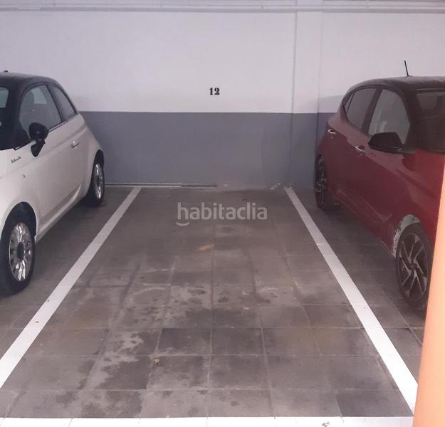 Foto 72e0f4c7-8366-46f2-b4dc-6e8de5d62ec0. Alquiler parking coche en Centre Hospitalet de Llobregat (L´)