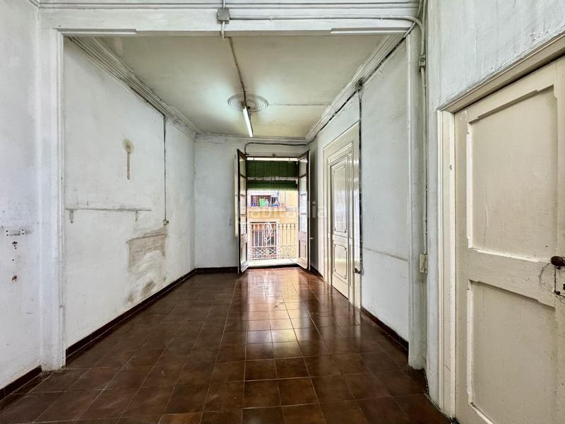 Foto 29b3053a-b54f-4fa0-b8cc-4696418cda70. Piso exclusivo piso en pleno centro ! en Gòtic Barcelona