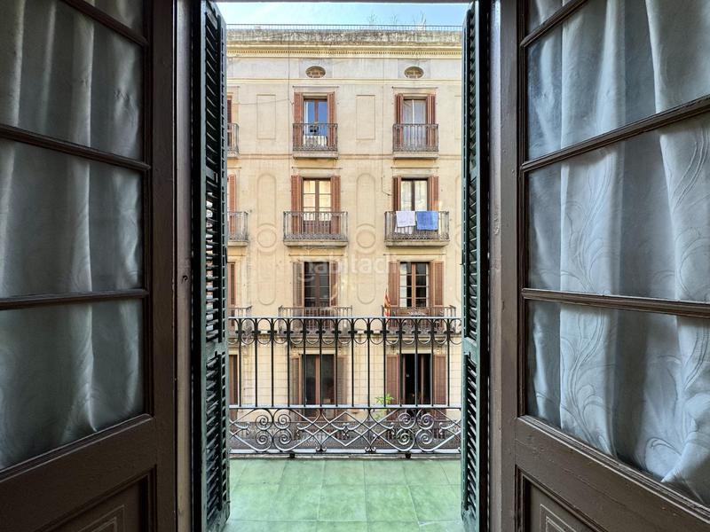 Foto cd9f716f-c734-4eb6-8dee-d105bc563cfe. Piso exclusivo piso en pleno centro ! en Gòtic Barcelona
