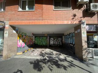 Car parking in de Badal