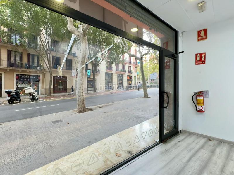 Foto 3bb3456e-547d-4cf5-a385-ea7dca256cf4. Geschäftsraum in Sagrada Família Barcelona