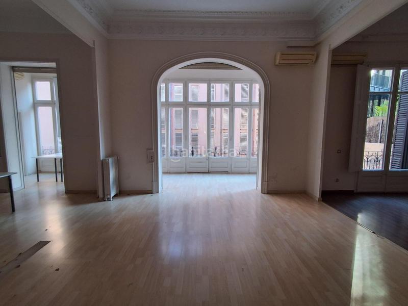 Foto 4aa8e561-811d-4529-bdef-1e9639ed45d7. Affitto ufficio in L´Antiga Esquerra de l´Eixample Barcelona