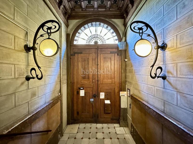 Foto d8806210-2d0a-447e-ae23-83314dbb1e93. Etagenwohnung mit heizung in Raval Barcelona