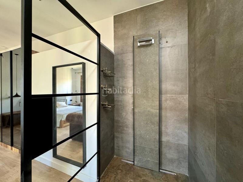 Foto 98345d7f-45d9-4bcb-ac93-e6215fc5a936. Flat with heating in Raval Barcelona