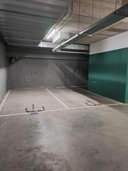 Aparcament cotxe  Del parc de can mercader. 12634objm