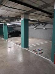 Aparcament cotxe  Del parc de can mercader. 12642objm